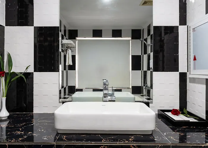 Hotel Khmer Angkor Siem Reap
