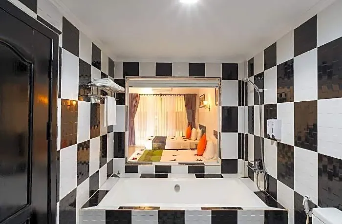 Hotel Khmer Angkor 3*